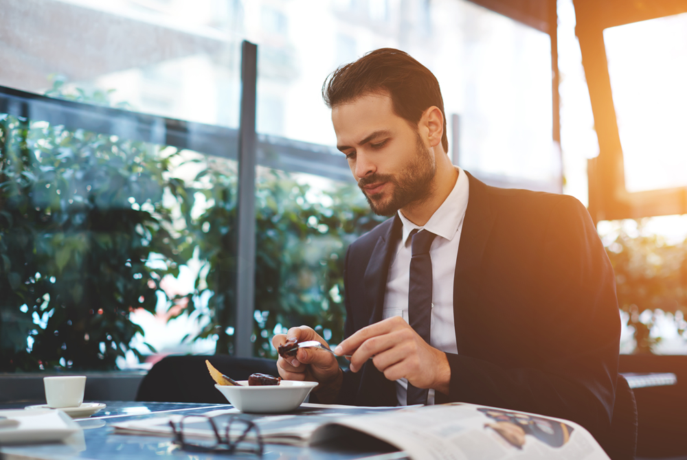 Can your boss tell you to end your meal break early?